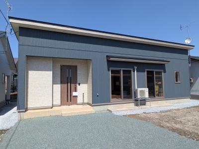 十和田市西十四番町41-19-14　※弊社西十四番町分譲地内（B-4区画）